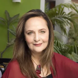 Hina Bayat