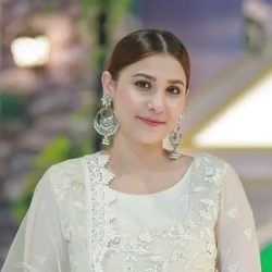 actress-hina-altaf_edited